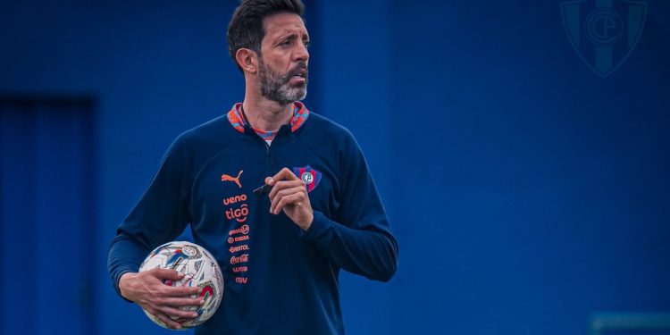 Entre regresos y a la espera de Iturbe, Cerro Porteño busca el liderato en el debut de Jorge Bava Entre regresos y a la espera de Iturbe, Cerro Porteño busca el liderato en el debut de Jorge Bava