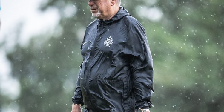 Olimpia define su estrategia para visitar a Cerro Porteño en busca de los tres puntos Olimpia define su estrategia para visitar a Cerro Porteño en busca de los tres puntos