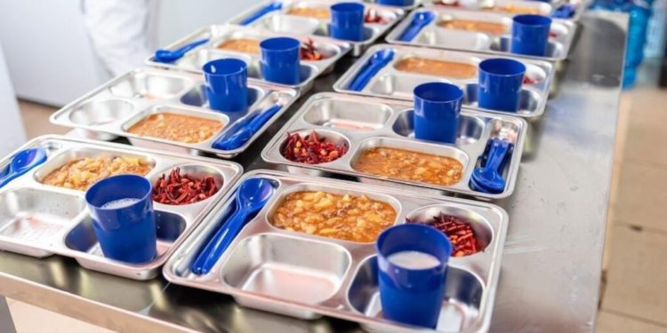 Pese a 100 días de aislamiento, la comida siguió llegando a los niños del Alto Paraguay, destacan Pese a 100 días de aislamiento, la comida siguió llegando a los niños del Alto Paraguay, destacan