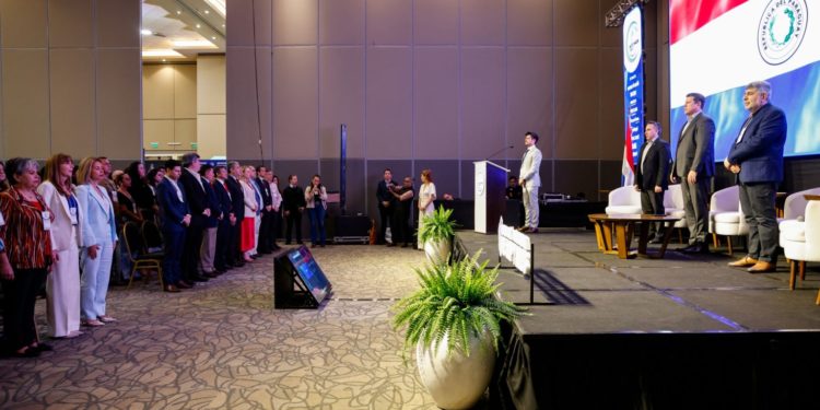 Lanzan nueva “herramienta financiera” en primera edición del foro “Mipymes 360”