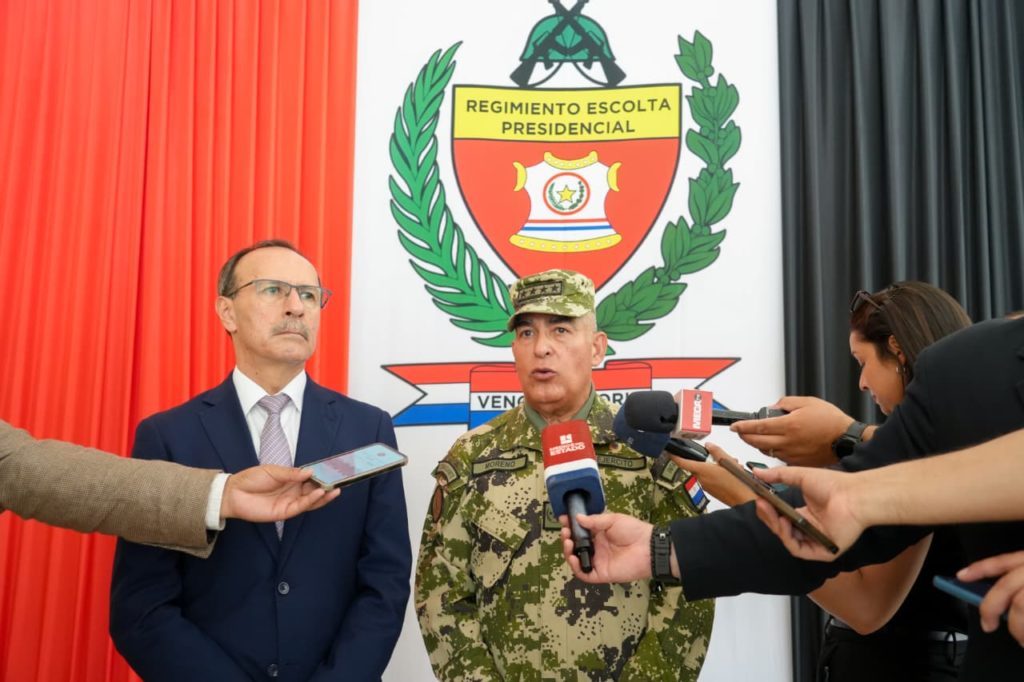 El Gobierno ordena combatir el contrabando «por tierra, agua y aire»