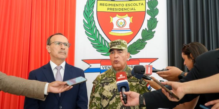 El Gobierno ordena combatir el contrabando «por tierra, agua y aire»