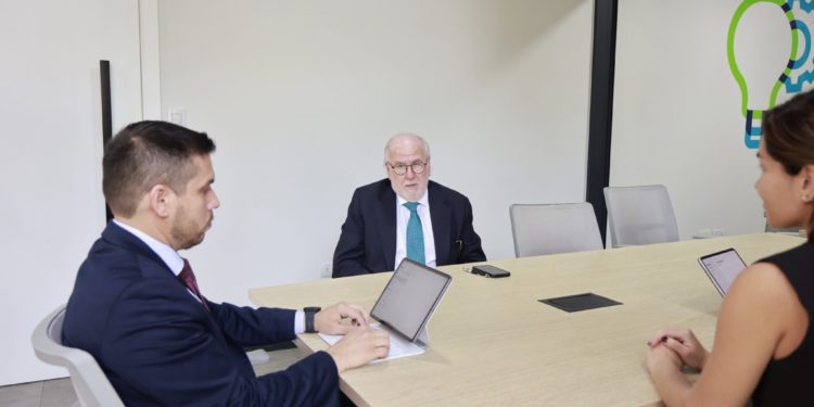 Anuncian inversión de USD 42 millones para una moderna planta de azúcar orgánica en Guairá Anuncian inversión de USD 42 millones para una moderna planta de azúcar orgánica en Guairá