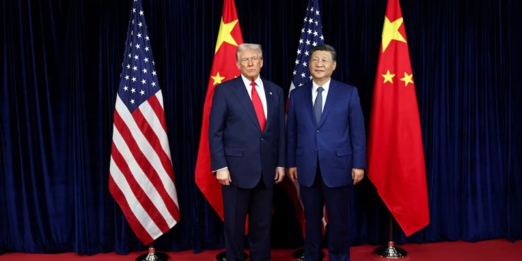 Trump y Xi Jinping se reunieron en Corea para estabilizar lazos comerciales en la cumbre APEC