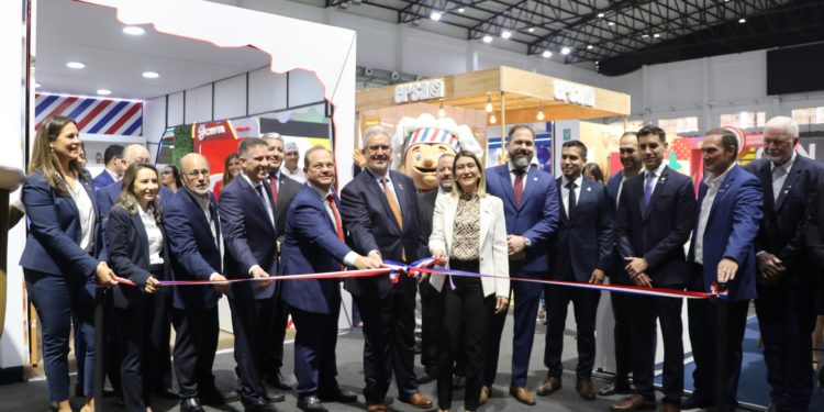 UIP hace un llamado a la unión y a la reforma nacional, durante la inauguración de FEPY 2025 UIP hace un llamado a la unión y a la reforma nacional, durante la inauguración de FEPY 2025