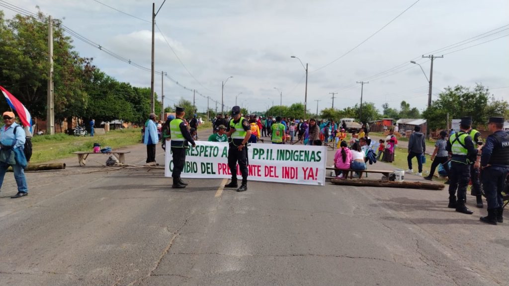 Comunidades indígenas vuelven a cerrar la ruta en Cerrito