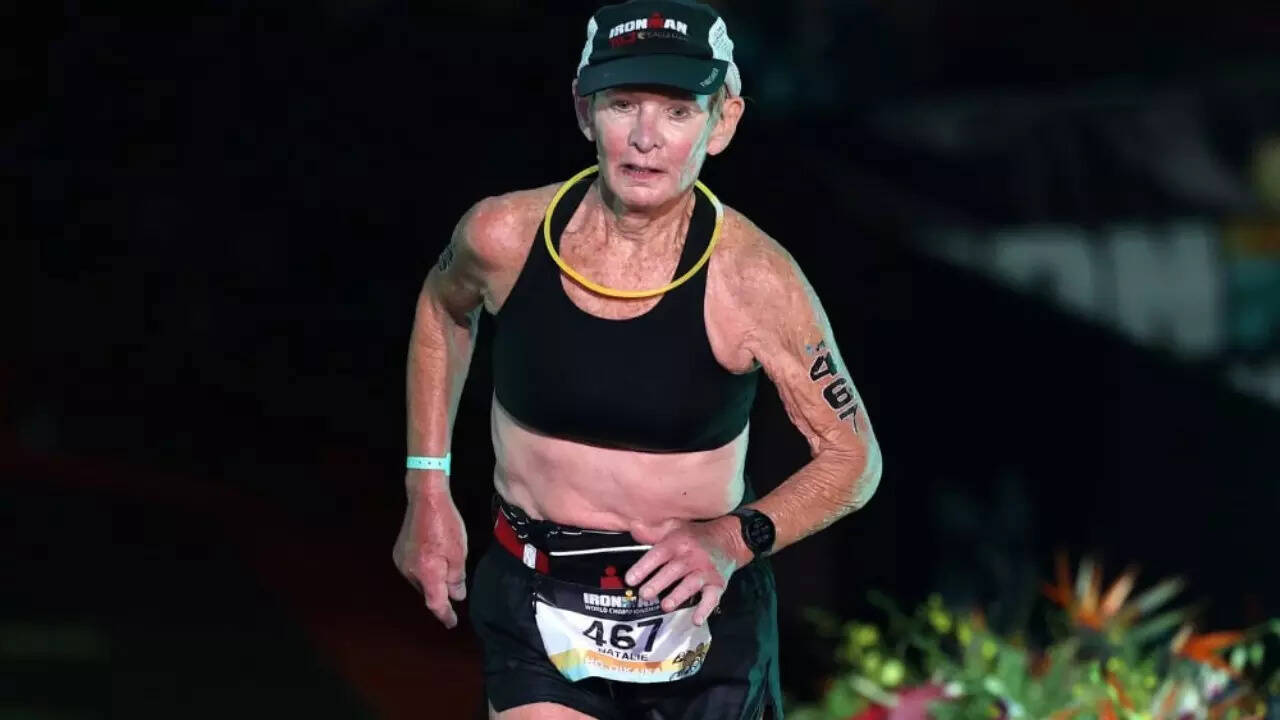 «Súper abuela» rompió un récord: es la mujer de mayor edad en completar el Ironman