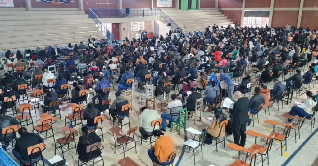 Docentes de cuatro departamentos deben confirmar su inscripción para nuevas pruebas Docentes de cuatro departamentos deben confirmar su inscripción para nuevas pruebas