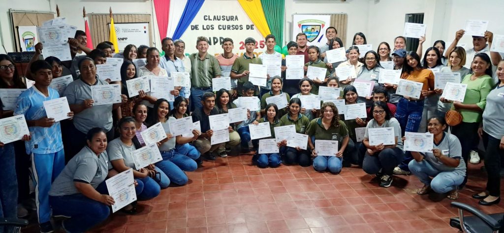 Más de 60 chaqueños recibieron certificados del SNPP Más de 60 chaqueños recibieron certificados del SNPP