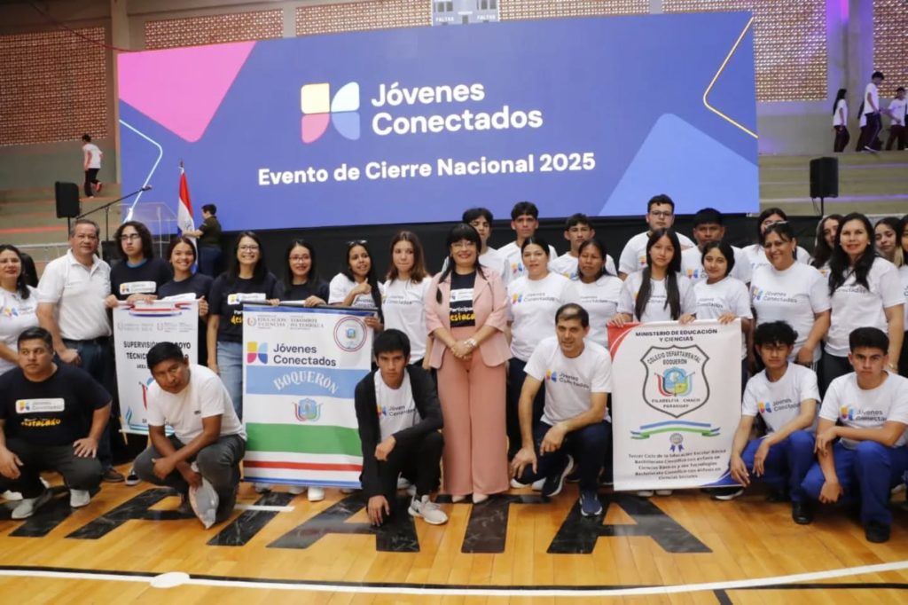 Santiago Peña insta a los jóvenes a soñar en grande: “Los imposibles se vuelven posibles” Santiago Peña insta a los jóvenes a soñar en grande: “Los imposibles se vuelven posibles”