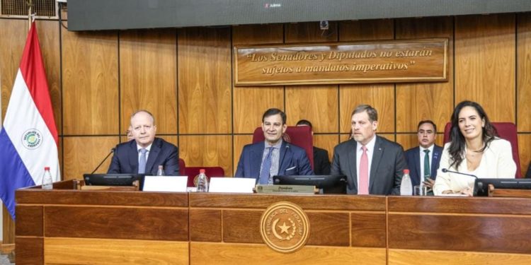 Constructores esperan cumplimiento de pagos, tras reunión con el Gobierno y el Senado