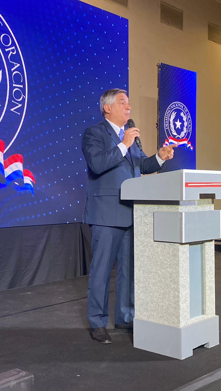 El ministro de Educación hace un urgente llamado a refundar la educación sobre principios y valores