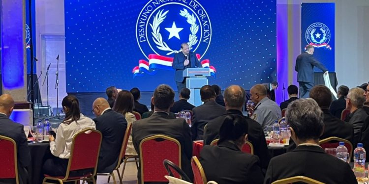 En Desayuno Nacional de Oración destacan aporte silencioso, pero eficaz, de las iglesias evangélicas al desarrollo del Paraguay