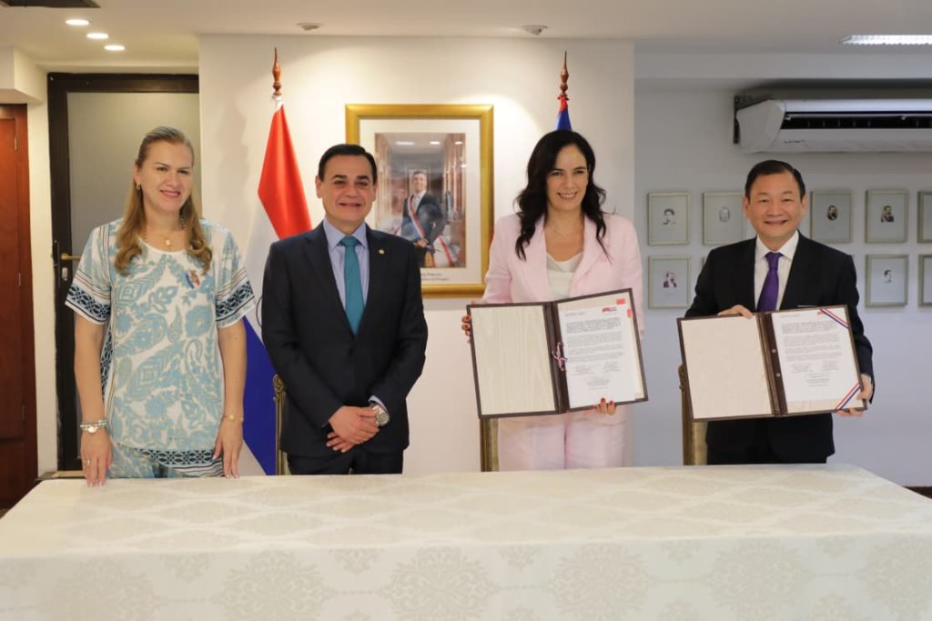 Paraguay y Taiwán concretan primer desembolso para el Hospital General de Asunción Paraguay y Taiwán concretan primer desembolso para el Hospital General de Asunción