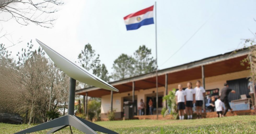 Paraguay se conecta al futuro: Acuerdo con Starlink llevará Internet de alta velocidad a escuelas rurales