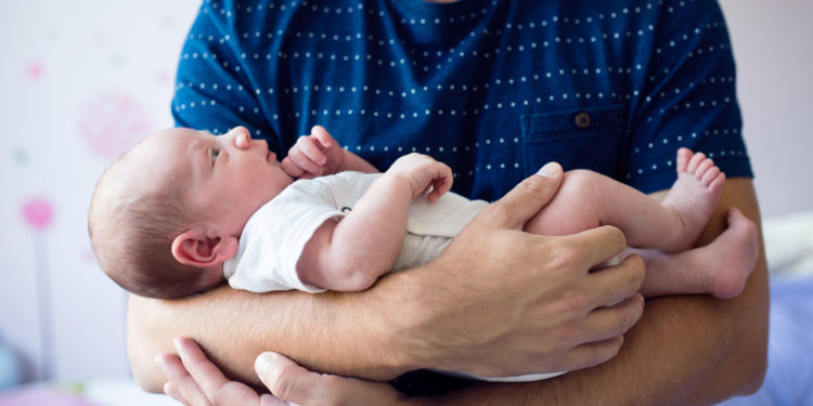 Diputados tratarán proyecto para ampliar permisos por paternidad en casos de nacimientos con complicaciones Diputados tratarán proyecto para ampliar permisos por paternidad en casos de nacimientos con complicaciones