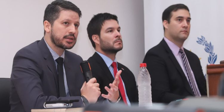 Avanza la etapa final para perfeccionar la Política Nacional de Niñez y Adolescencia