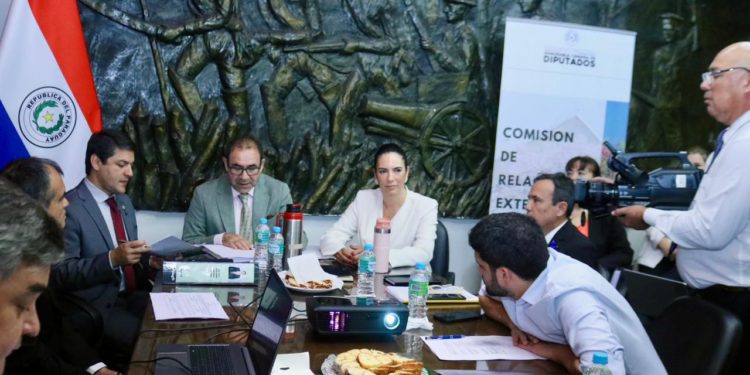 Ministra Centurión busca acelerar sanción de la Ley de Reforma del Transporte Ministra Centurión busca acelerar sanción de la Ley de Reforma del Transporte