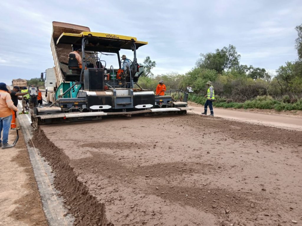Corredor Bioceánico “pisa acelerador” con sus tres frentes activos de obra, según asegura el MOPC Corredor Bioceánico “pisa acelerador” con sus tres frentes activos de obra, según asegura el MOPC