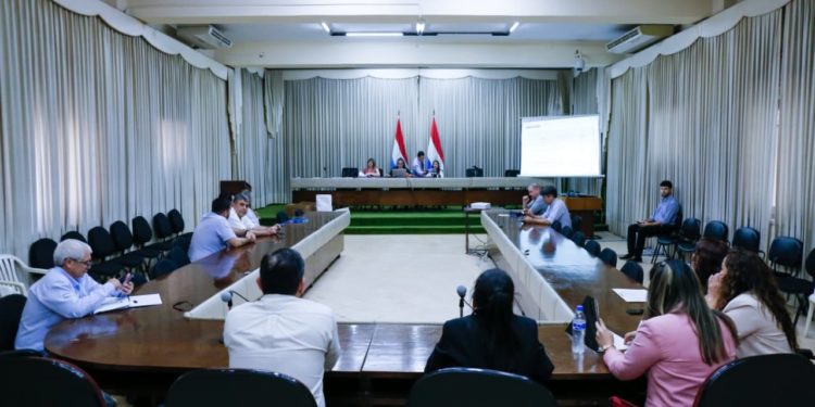 Tres empresas compiten por el dragado del río Paraguay