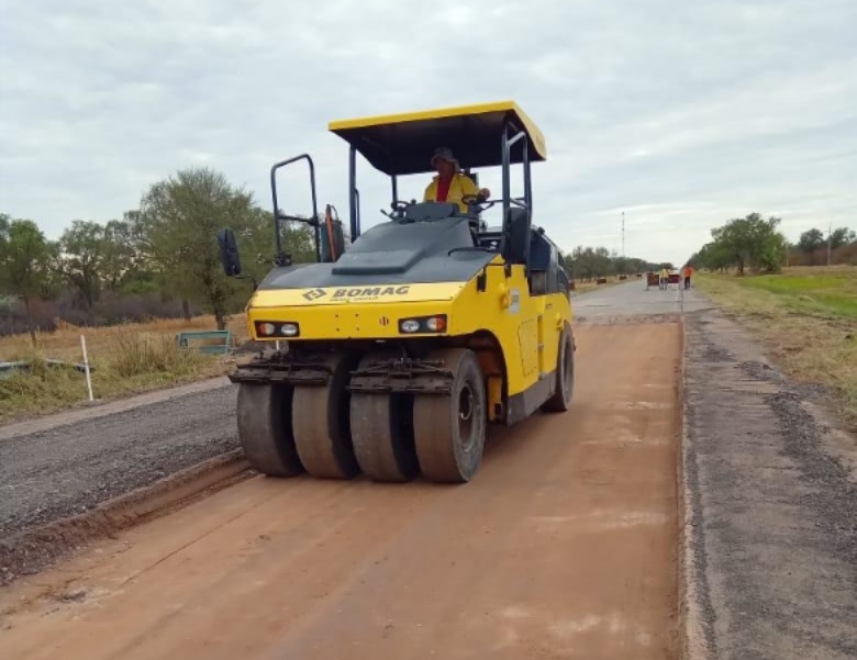 MOPC intensifica mantenimiento en la ruta PY09 para fortalecer la conectividad del Chaco
