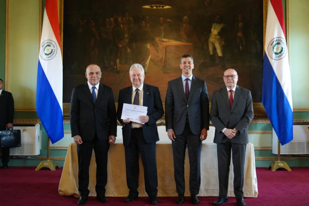 La Literatura como esencia nacional: Peña entrega el Premio Nacional y conmemora la memoria histórica La Literatura como esencia nacional: Peña entrega el Premio Nacional y conmemora la memoria histórica