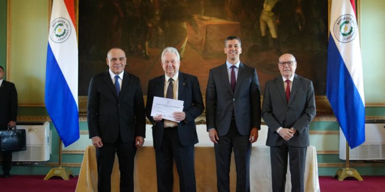 La Literatura como esencia nacional: Peña entrega el Premio Nacional y conmemora la memoria histórica La Literatura como esencia nacional: Peña entrega el Premio Nacional y conmemora la memoria histórica
