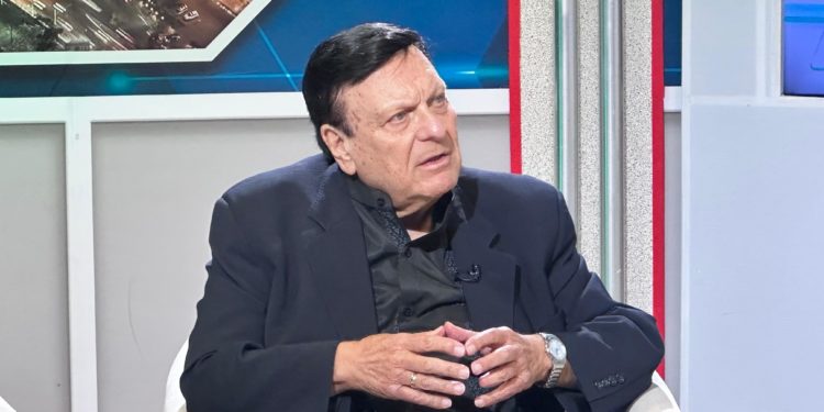 “Dios ama al Paraguay”: Alberto Mottesi llama a vivir los valores que traen crecimiento a la nación “Dios ama al Paraguay”: Alberto Mottesi llama a vivir los valores que traen crecimiento a la nación