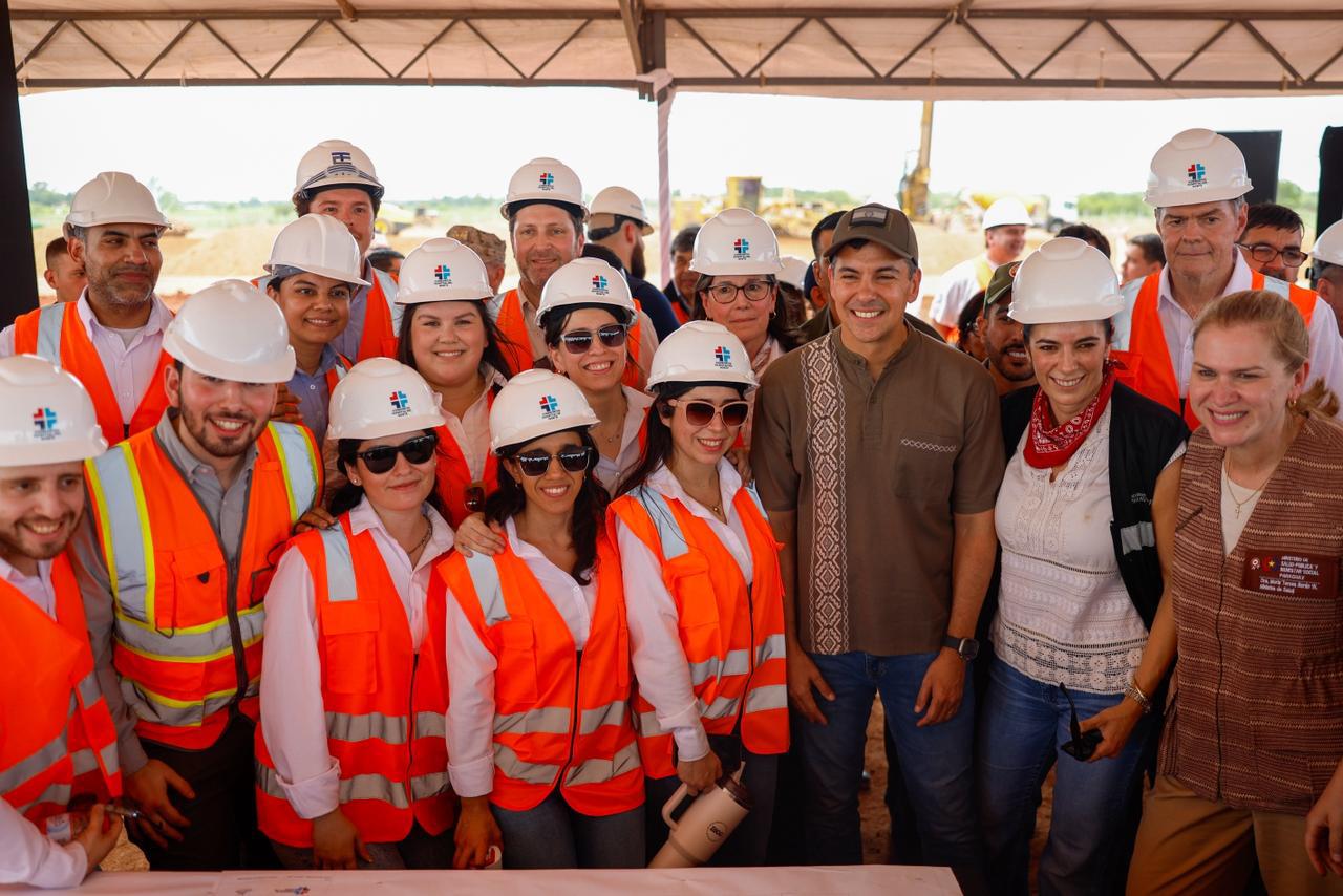 Peña supervisa obras del nuevo Hospital de Concepción, y promete saldar «deuda histórica» con la salud en el norte