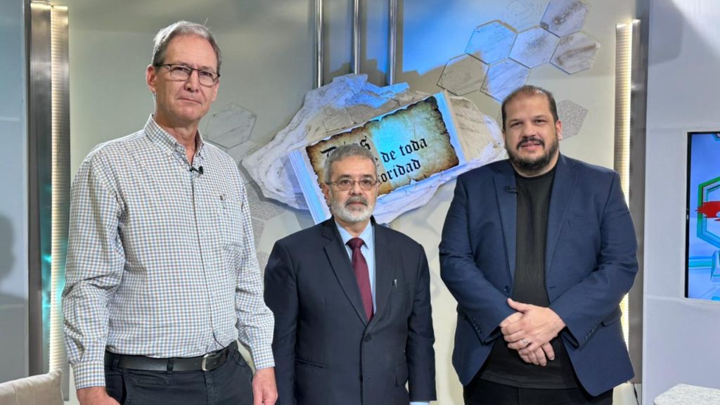 Una mirada crítica al Plan Nacional de Desarrollo 2050, esta noche en Salvando Vidas Una mirada crítica al Plan Nacional de Desarrollo 2050, esta noche en Salvando Vidas