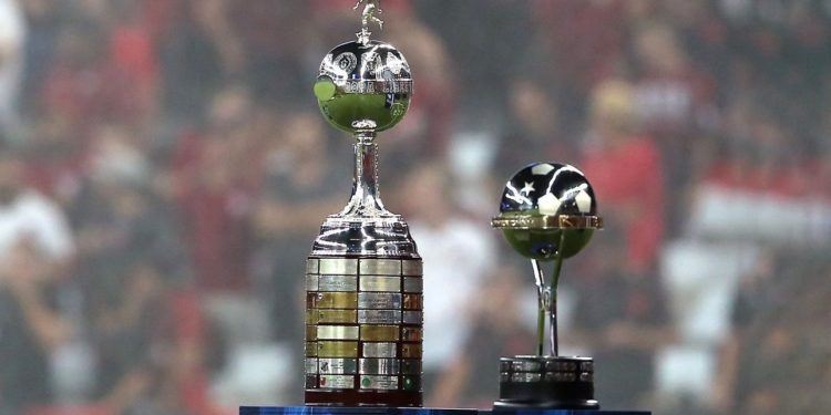 Conmebol confirma el uso del fuera de juego semiautomático para las finales coperas