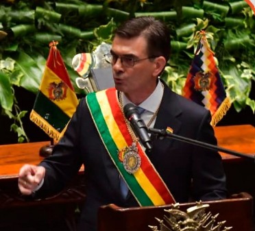 Nuevo rumbo en Bolivia: Rodrigo Paz asumió la presidencia Nuevo rumbo en Bolivia: Rodrigo Paz asumió la presidencia