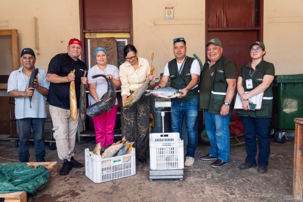 Veda pesquera: donaron los pescados incautados