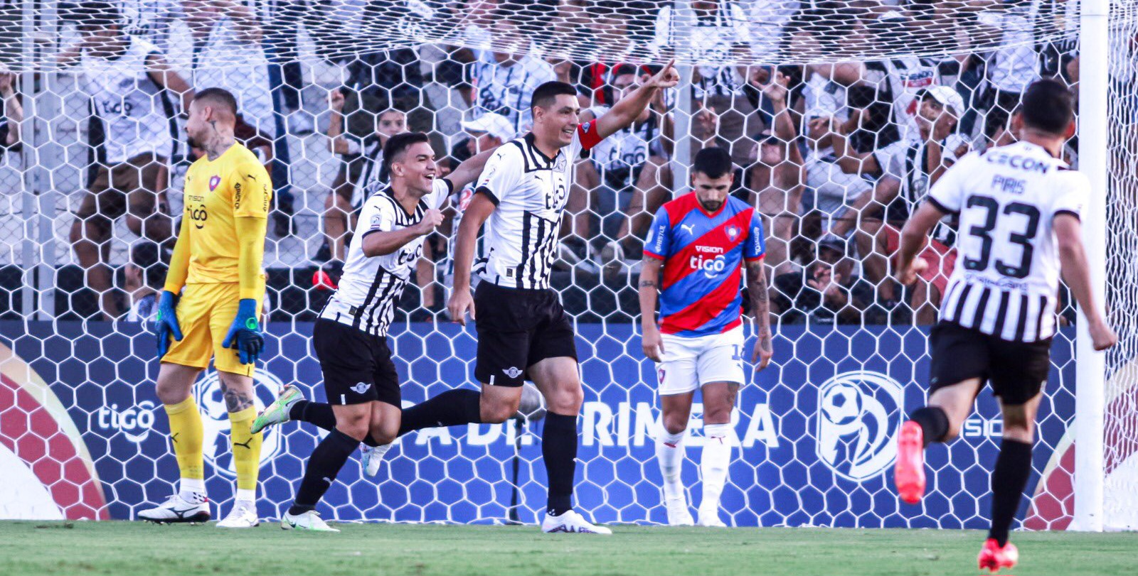 La foto que encendió rumores: ¿Guiño de “Tacuara” Cardozo a Cerro Porteño?