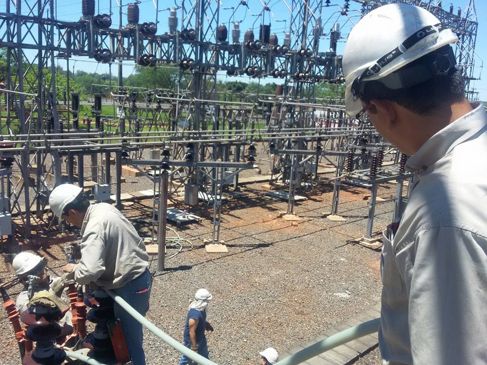 La ANDE suscribió cuatro contratos, por más de USD 56 millones, para fortalecer el Sistema Interconectado Nacional La ANDE suscribió cuatro contratos, por más de USD 56 millones, para fortalecer el Sistema Interconectado Nacional