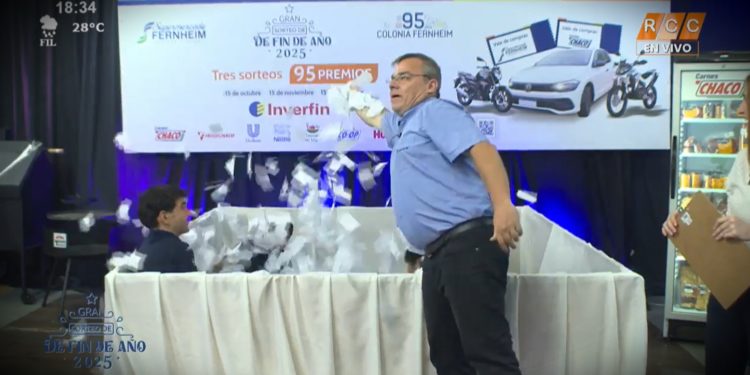 ¡Ya hay ganadores! Supermercado Fernheim celebró a lo grande su sorteo de fin de año ¡Ya hay ganadores! Supermercado Fernheim celebró a lo grande su sorteo de fin de año