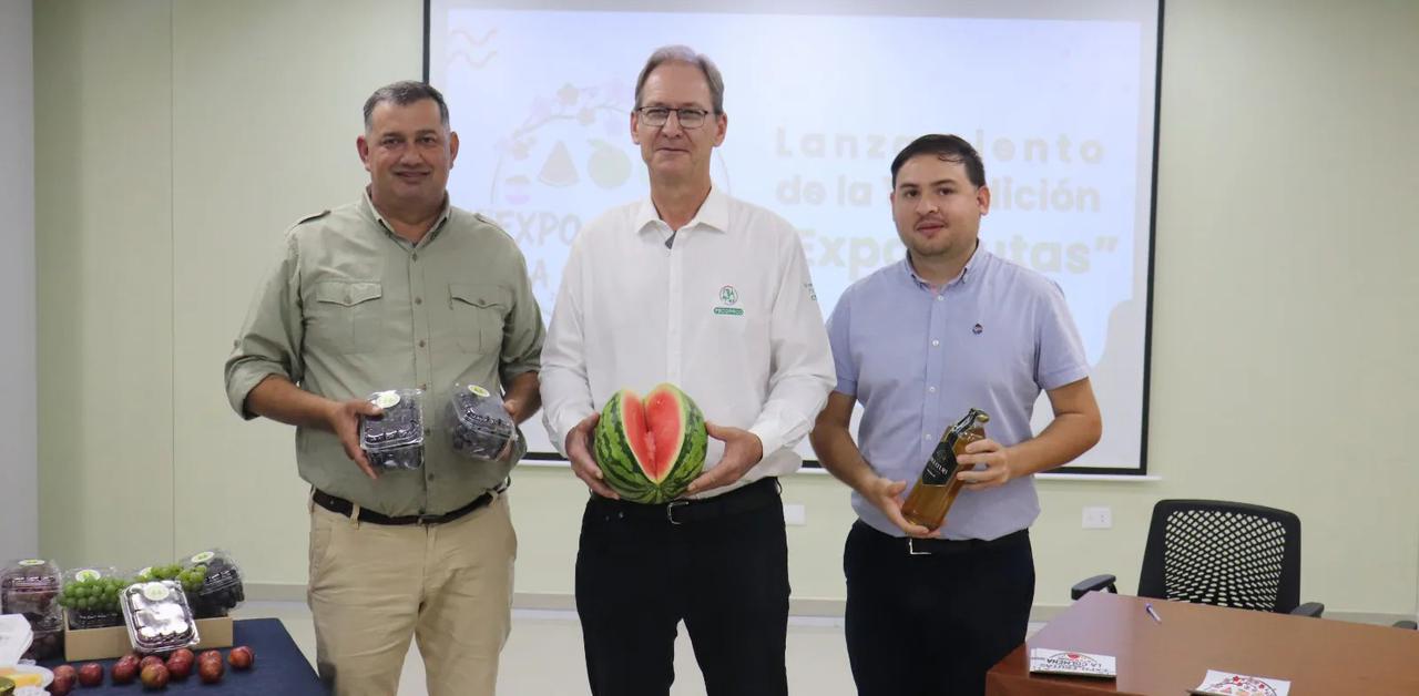 La Colmena vive este fin de semana su tradicional Expo Frutas