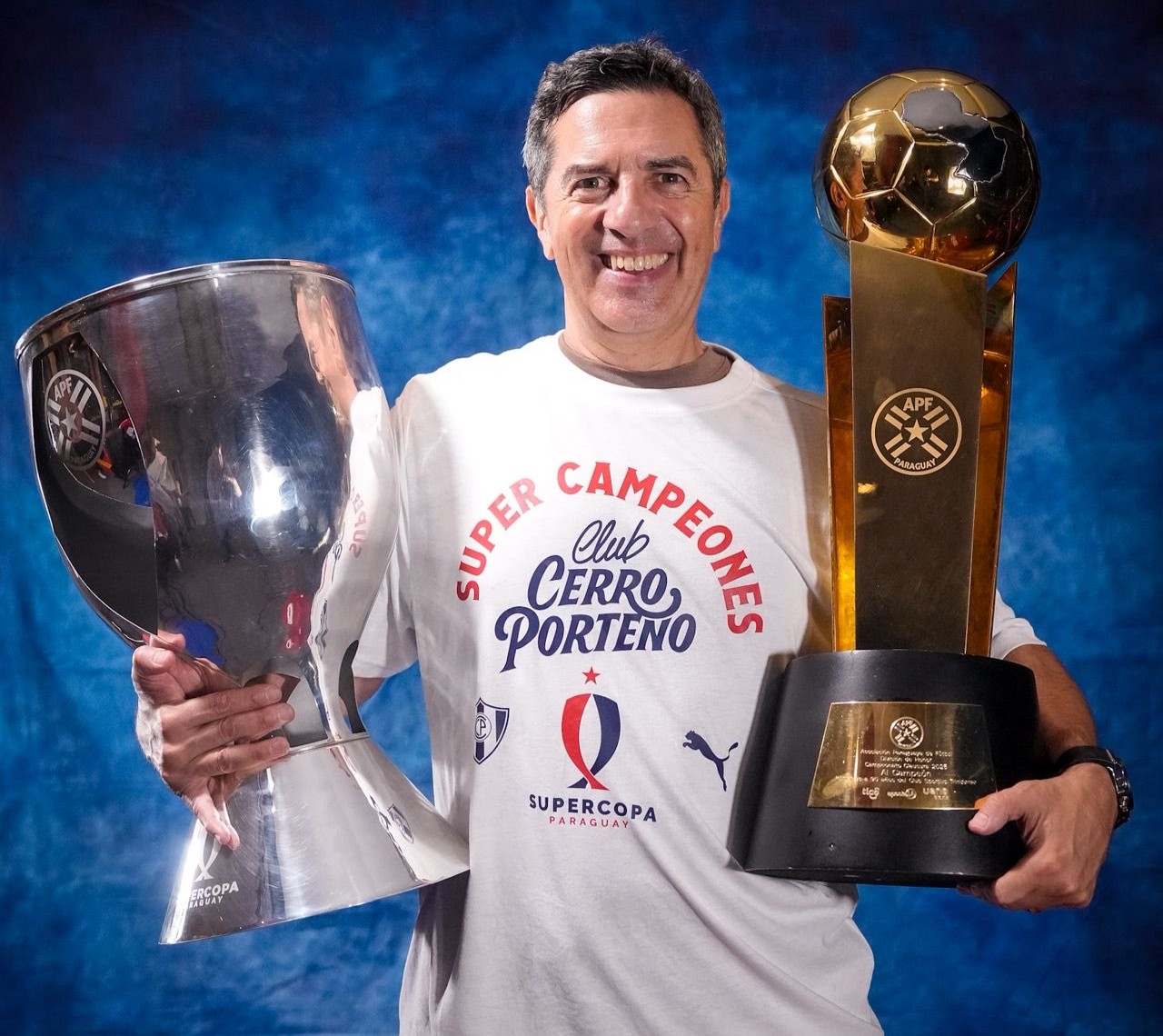 Gabriel Wainer deja Cerro Porteño a días de lograr el “doblete” Gabriel Wainer deja Cerro Porteño a días de lograr el “doblete”