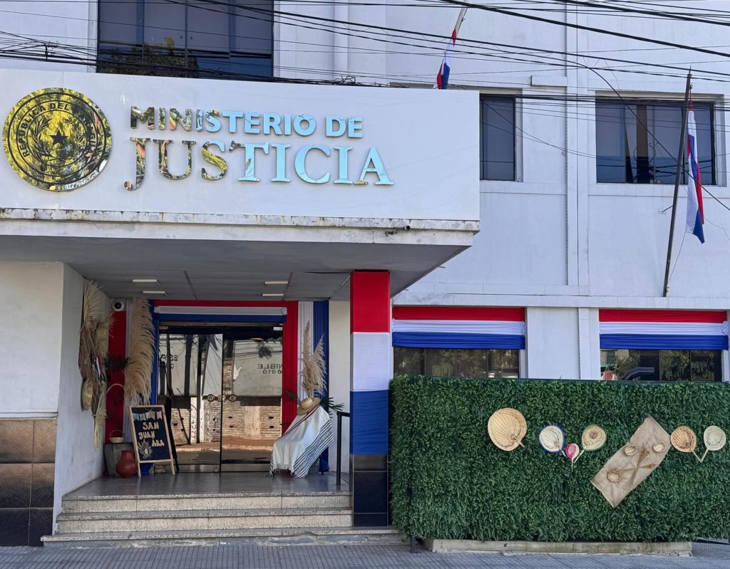 Navidad y Año Nuevo en prisión: El Ministerio de Justicia organiza las visitas para casi 20.000 internos