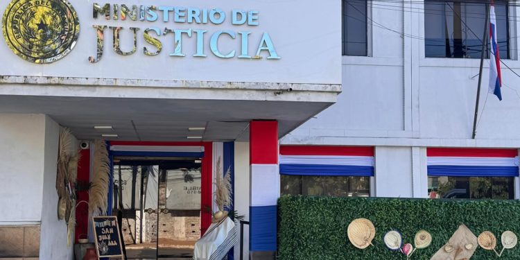 Navidad y Año Nuevo en prisión: El Ministerio de Justicia organiza las visitas para casi 20.000 internos