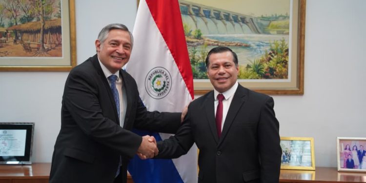 El MEC y la ANDE negocian pago de deuda millonaria con inmuebles El MEC y la ANDE negocian pago de deuda millonaria con inmuebles