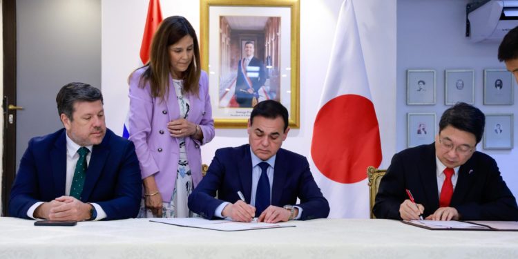 Paraguay y Japón firman acuerdo clave para impulsar inversiones y fortalecer su relación económica
