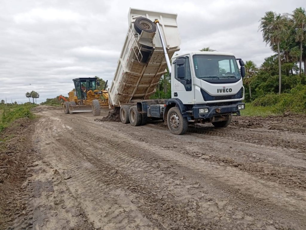 MOPC y Gobernación de Alto Paraguay mejoran conectividad en el tramo Oroite – Toro Pampa – 65
