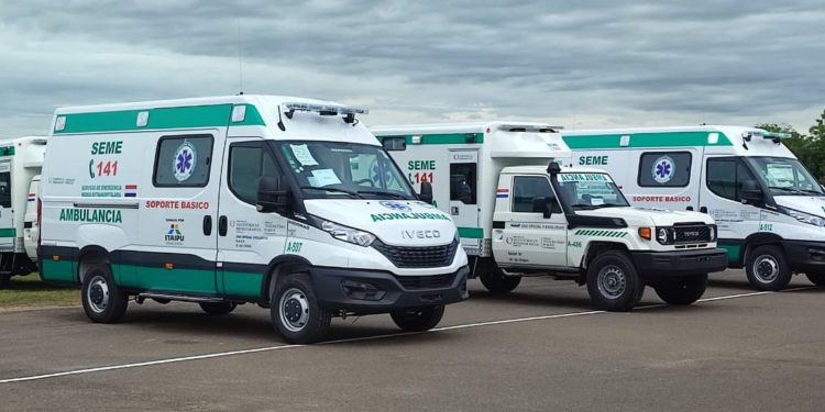 Gobierno completa flota de 217 ambulancias y proyecta inversión de USD 400 millones en salud Gobierno completa flota de 217 ambulancias y proyecta inversión de USD 400 millones en salud