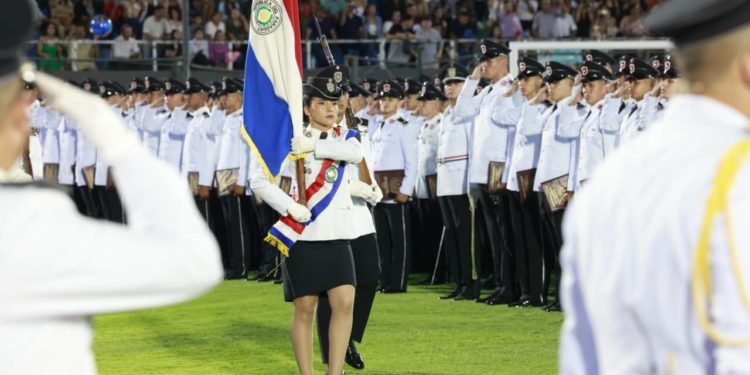 Paraguay refuerza su seguridad con una histórica incorporación de 5.000 nuevos policías y equipos