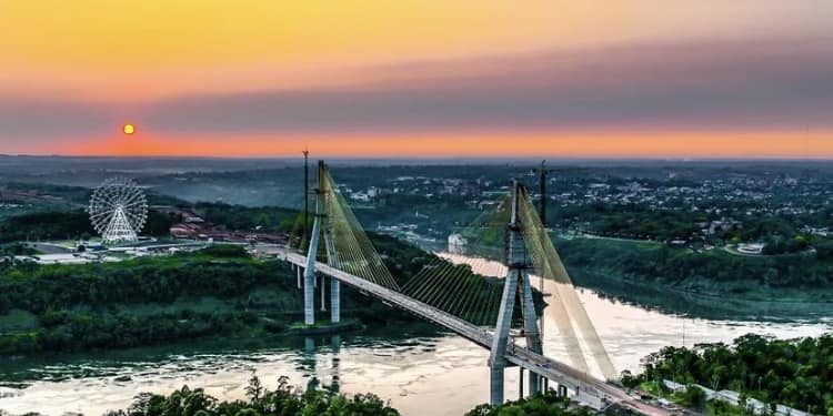 “Doble inauguración” del Puente de la Integración: Peña culpa a los cancilleres de ambos países