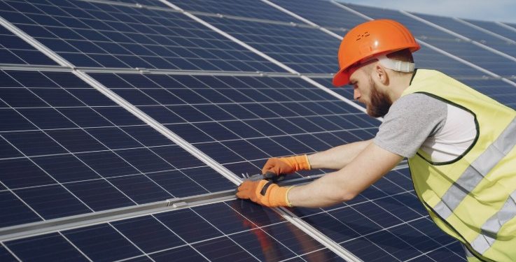 Revolución solar en Paraguay: Nueva ley permite a ciudadanos generar y vender energía a la ANDE y reducir drásticamente la factura Revolución solar en Paraguay: Nueva ley permite a ciudadanos generar y vender energía a la ANDE y reducir drásticamente la factura