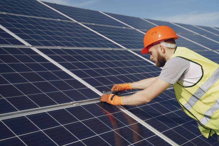 Revolución solar en Paraguay: Nueva ley permite a ciudadanos generar y vender energía a la ANDE y reducir drásticamente la factura