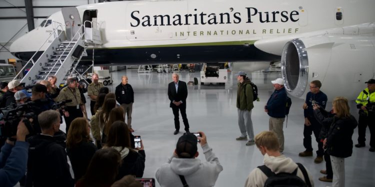 El DC-8 de “Samaritan’s Purse” vuela por última vez en misión de esperanza a Jamaica