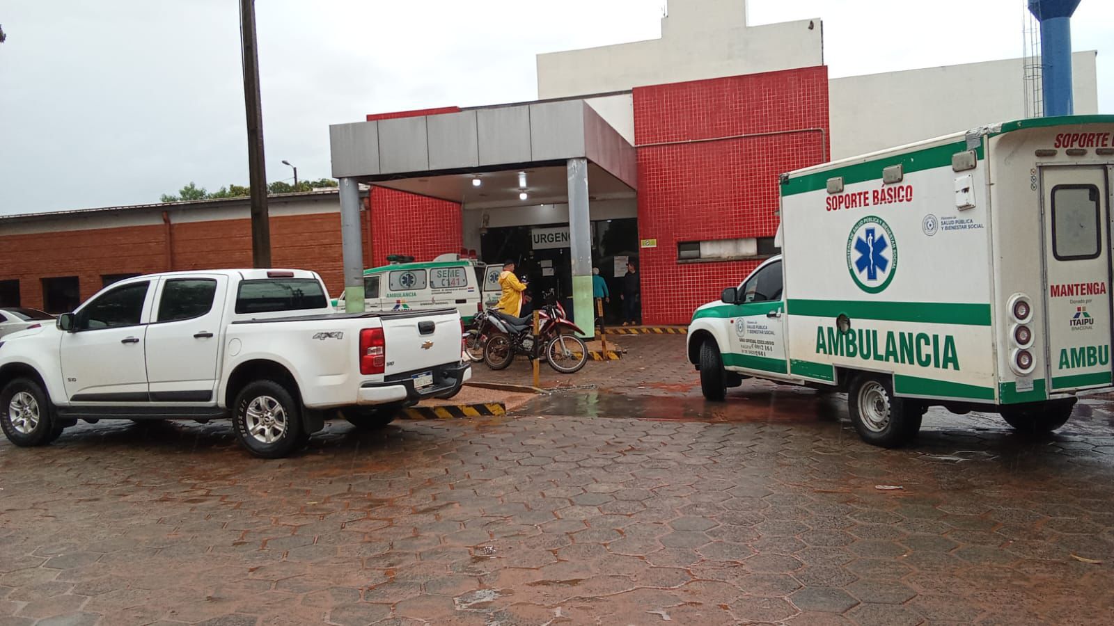 Gobierno activa operativo de emergencia en Santa Rosa del Aguaray tras fuerte temporal